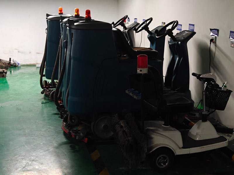 公司入驻保洁托管项目清洁设备车存放处